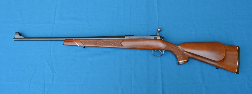 Tikka LSA-55 243  cropped 1.jpg