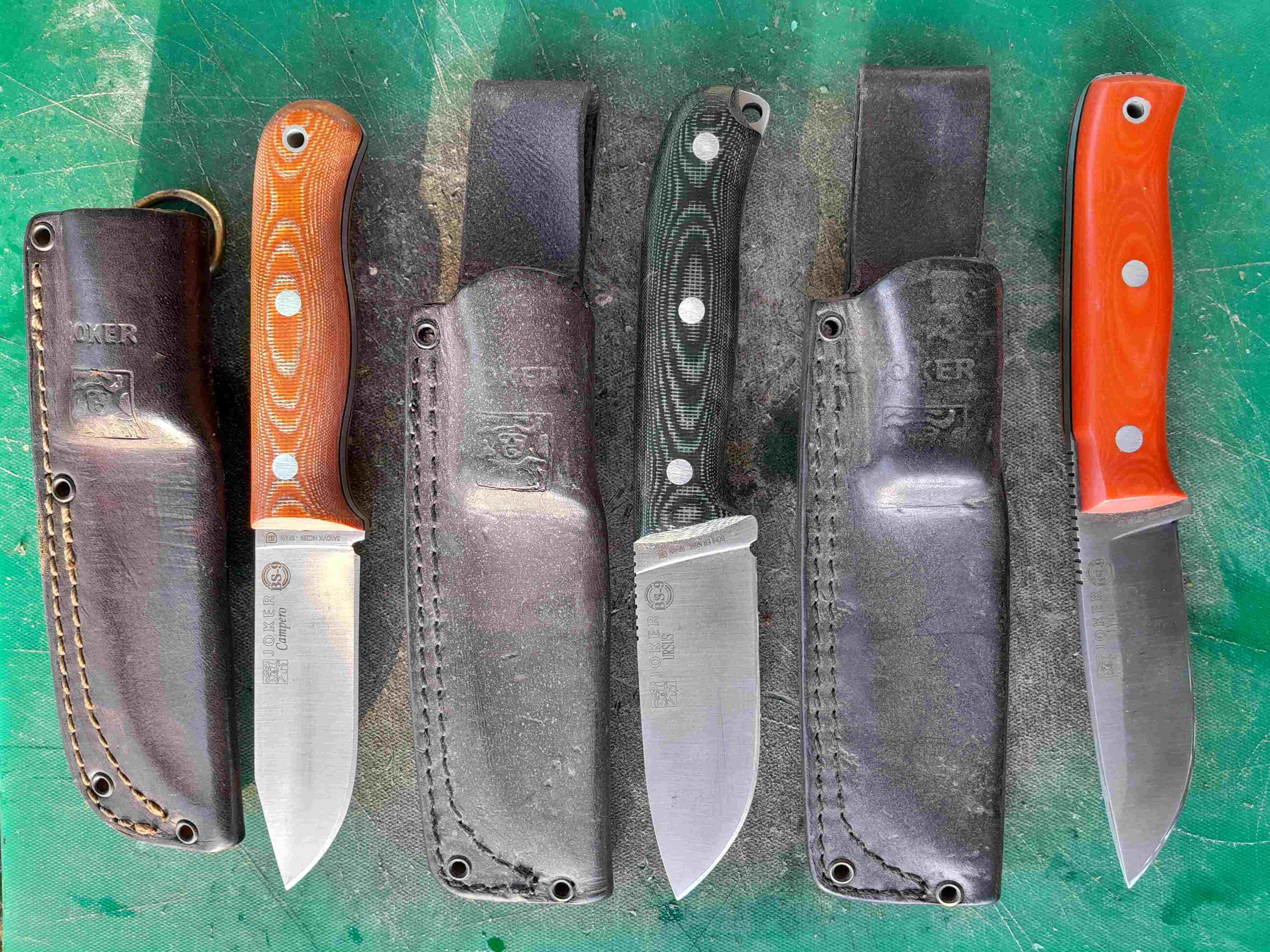 Jokerknives.jpg