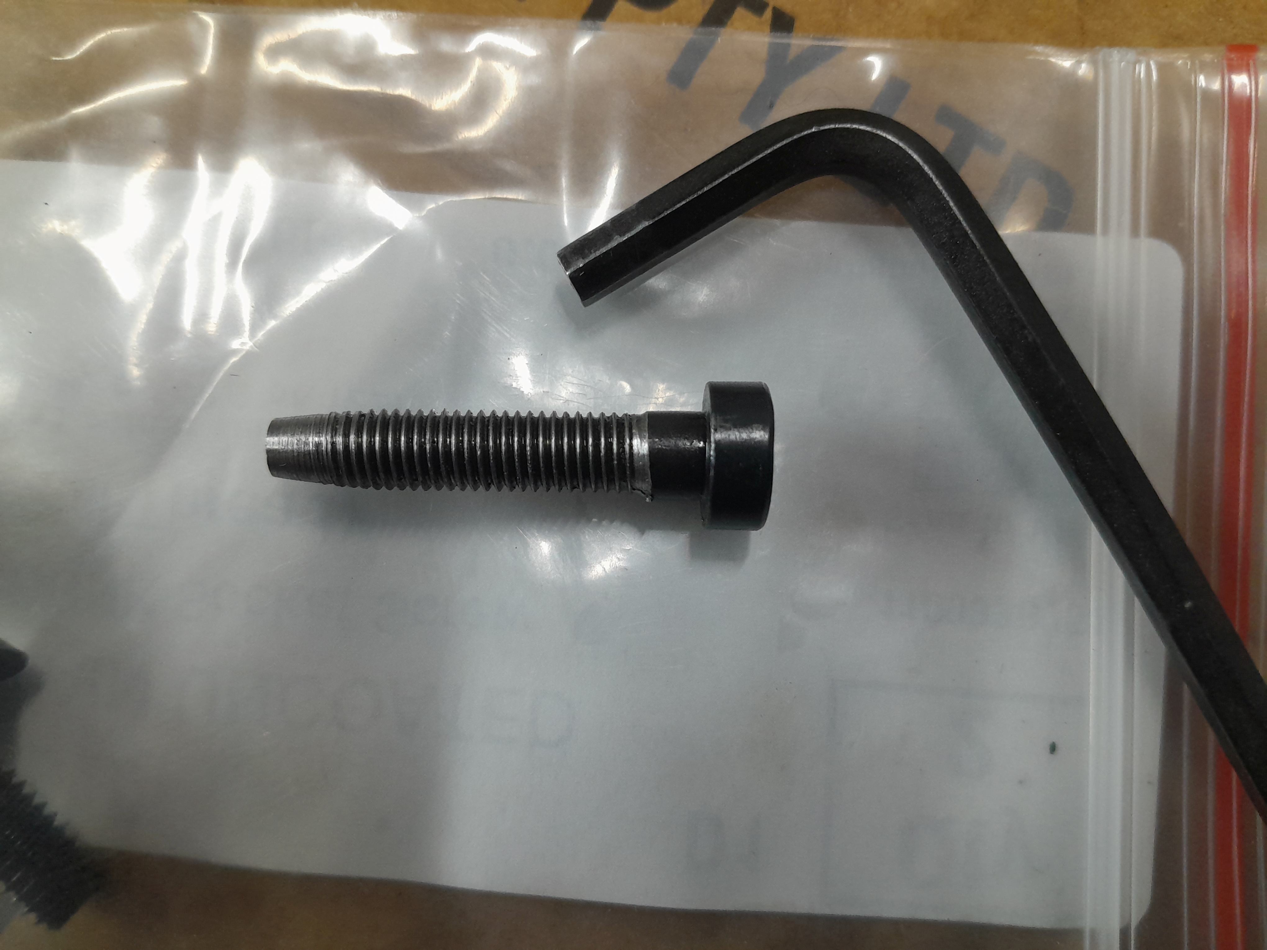 12-32UNEFscrew.jpg
