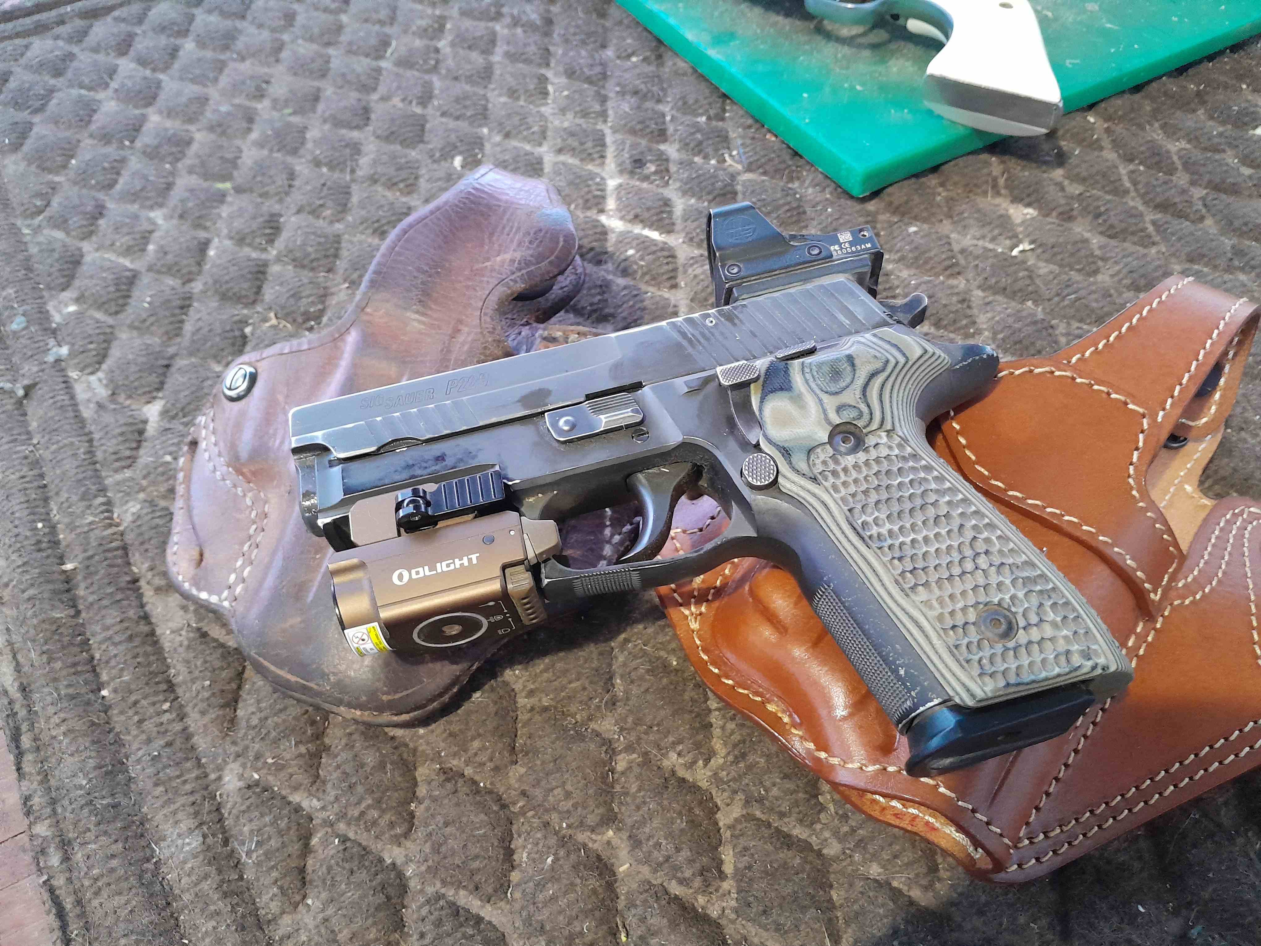 Falconholster2.jpg