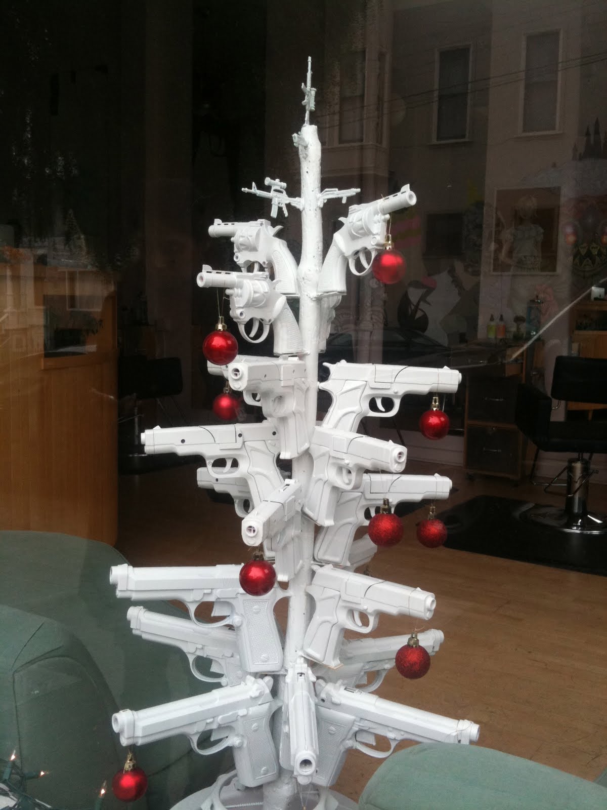 christmas-tree-guns.jpg